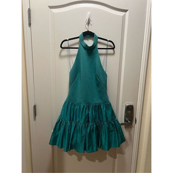 Liv Foster Halter Stretch Crepe Minidress Green Date Brunch Dress size 6 NWT$220 - Picture 3 of 6
